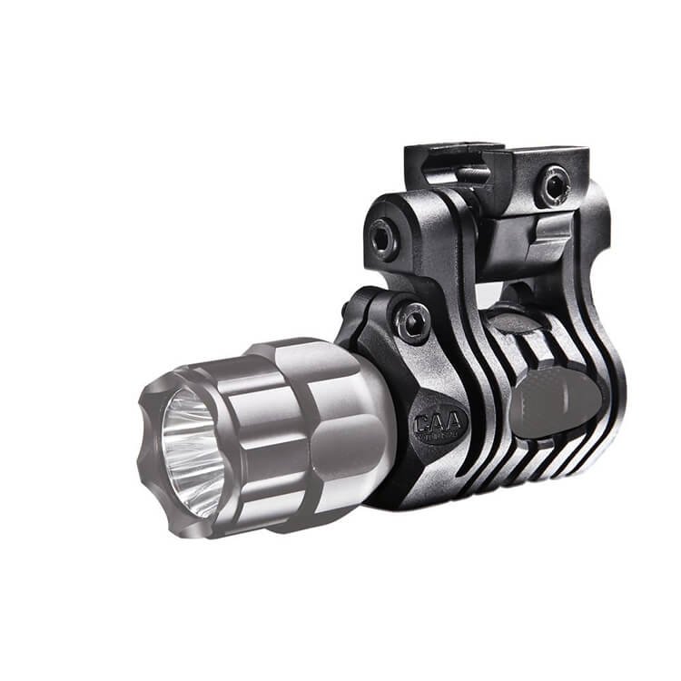 מתאם פנס לנשק CAA – תמונה להמחשה עם פנס