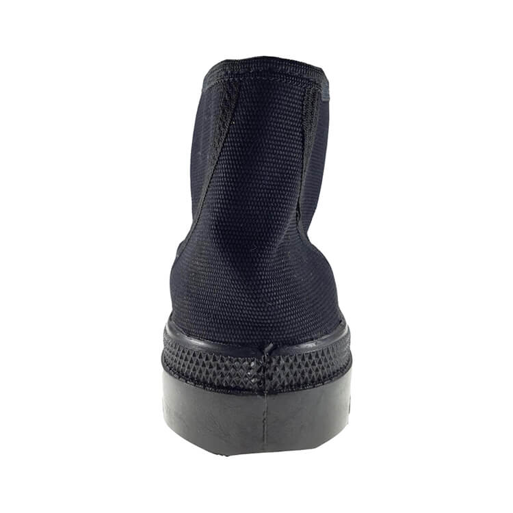 נעלי טיולים לגברים – שחור, מאחור