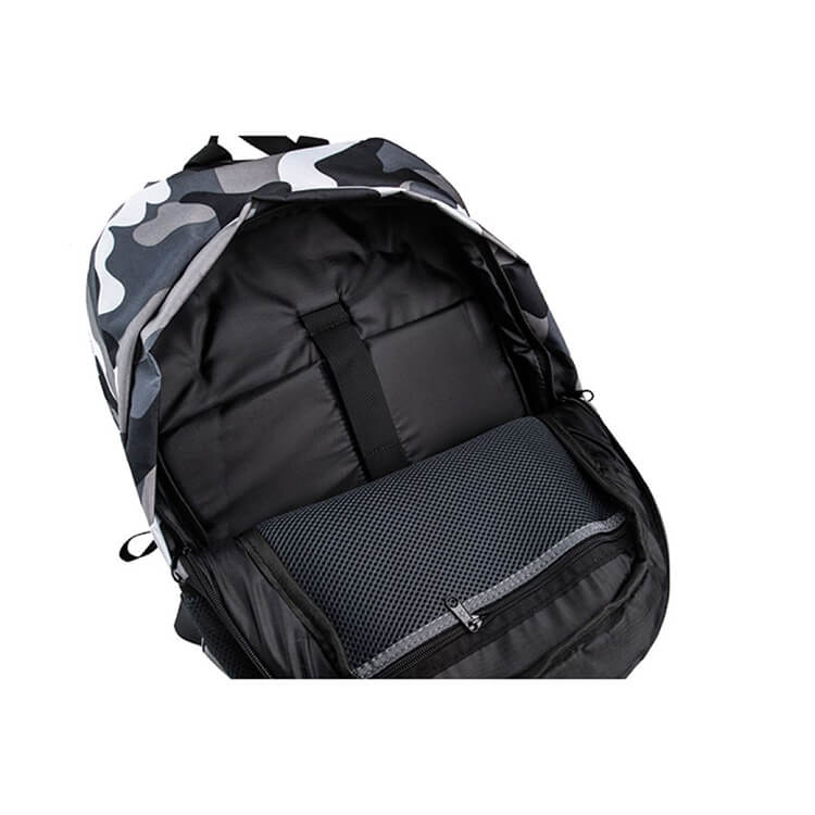 תיק גב חסין ירי של מצדה צבעי הסוואה לבן שחור אפור מבפנים