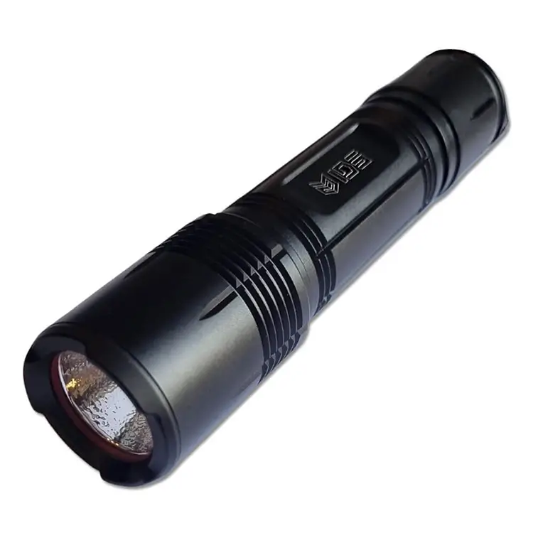 פנס טקטי לחיילים ושוטרים 1100 לומן – IDS TFL01