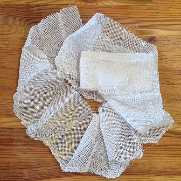 תחבושת אישית צבאית מעוקרת, תקנית וסטרילית לקניה אונליין – תחבושת פתוחה