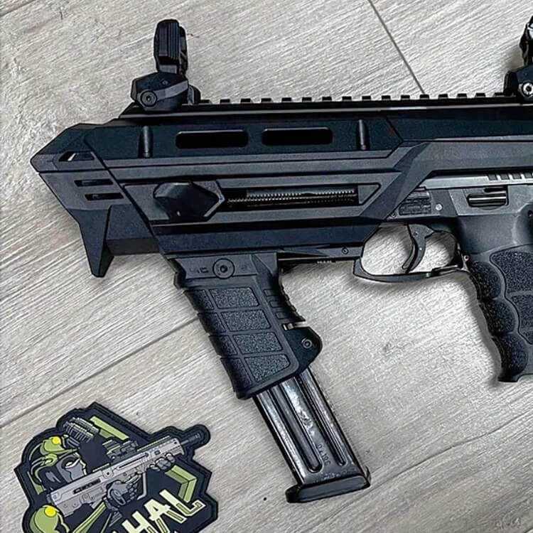 FAB MG-9 ידית אחיזה קדמית תמונה להמחשה