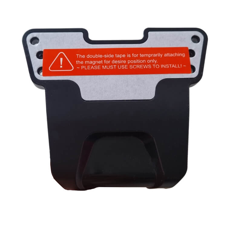 התקן מגנטי לאקדח עם הגנה על שמורת ההדק – עם דבק נצמד