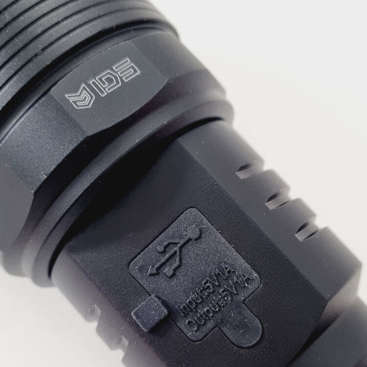 פנס סריקה נטען ומטעין