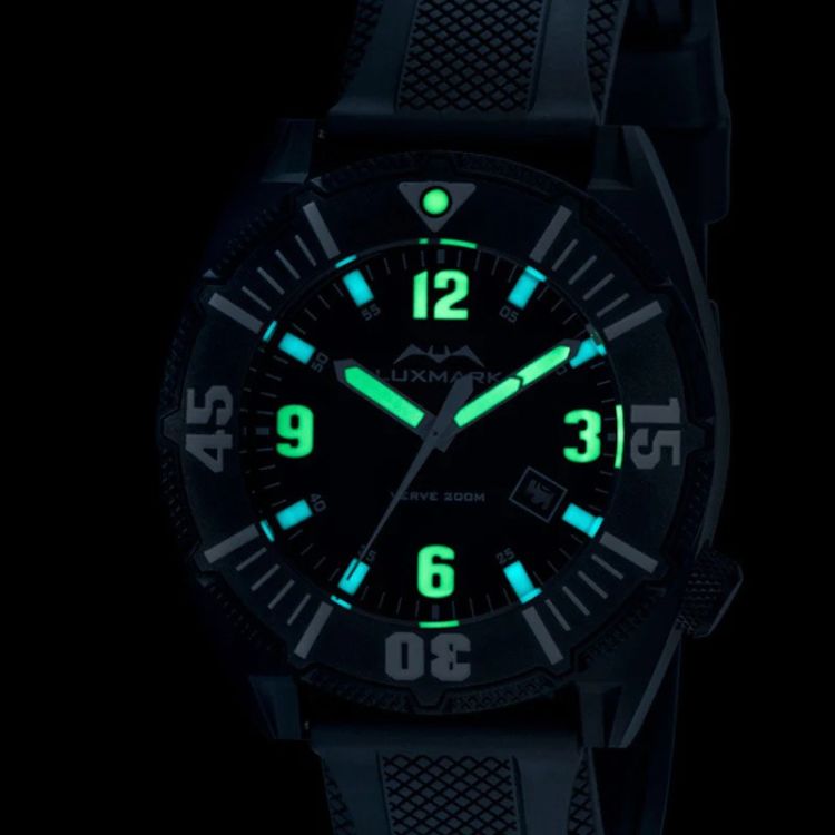 שעון שחיה בחושך