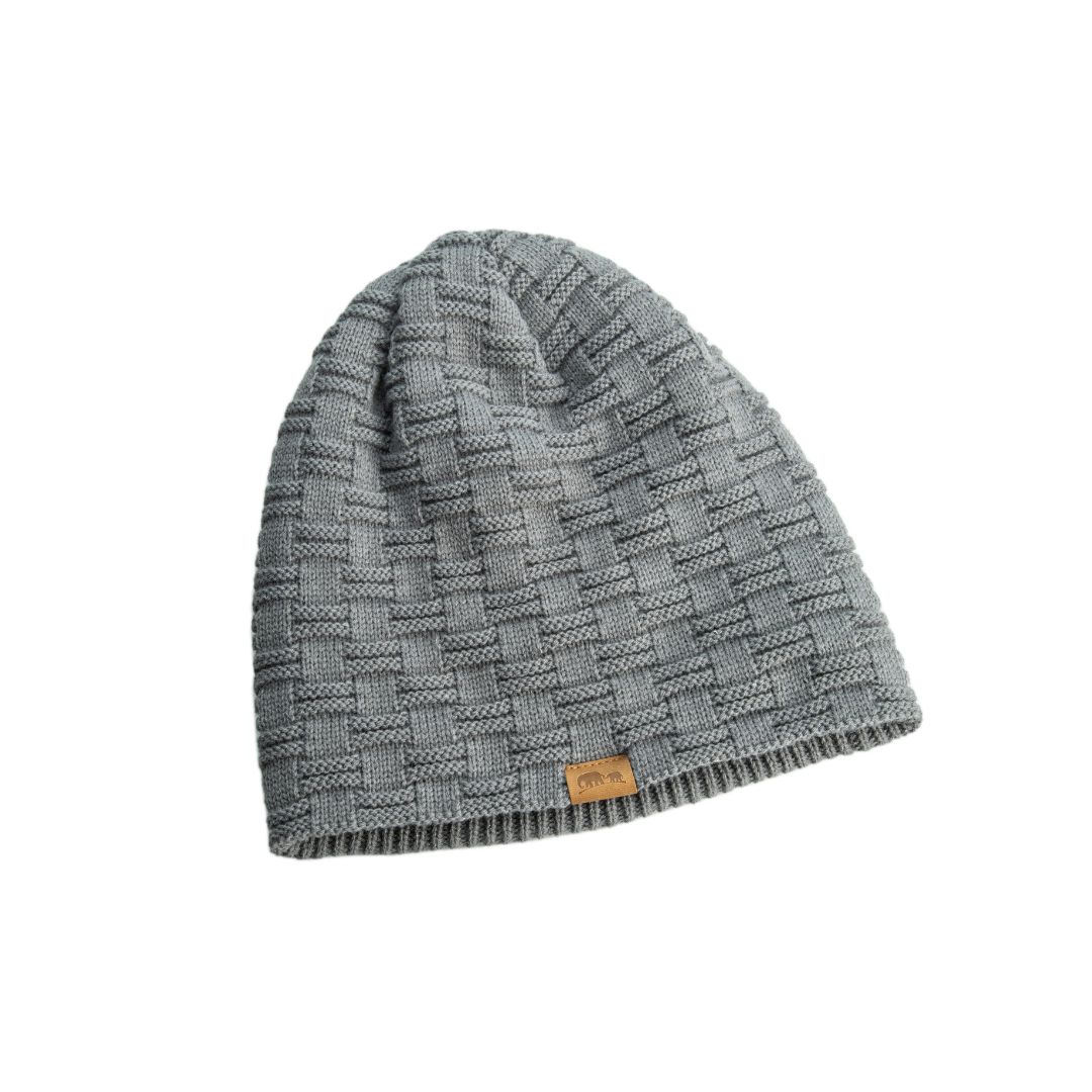 כובע אפור עוד מבט