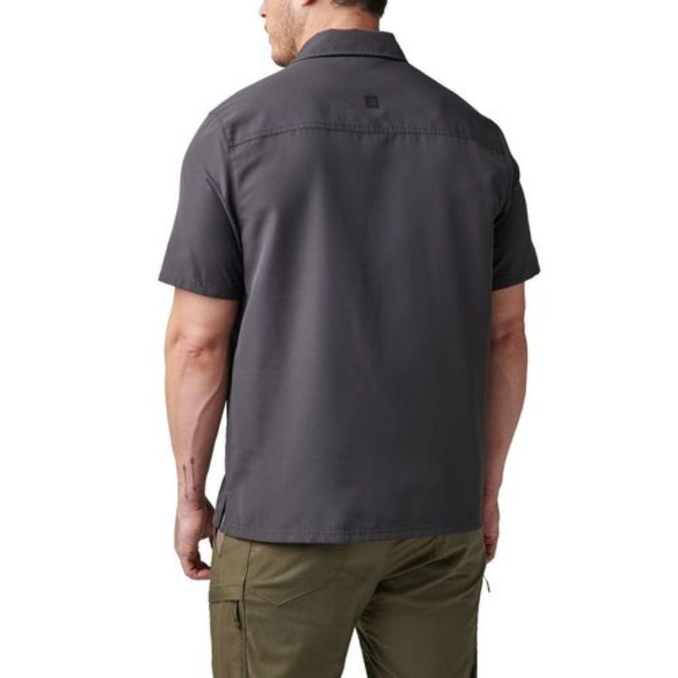 חולצה קצרה לגבר דגם מרקסמן MARKSMAN UTILITY – אפור בהיר (1)