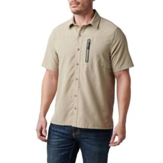 חולצה קצרה לגבר דגם מרקסמן MARKSMAN UTILITY – חאקי חולצה קצרה לגבר דגם מרקסמן MARKSMAN UTILITY – חאקי